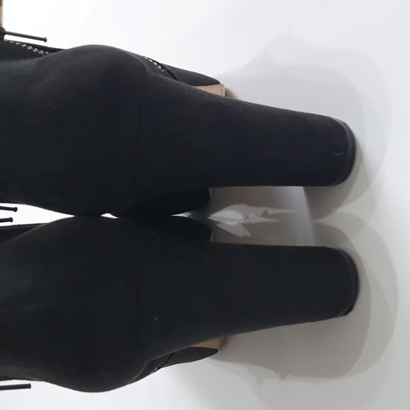 Madden Girl  Suede Party Block Heeled Booties - Picture 4 of 10